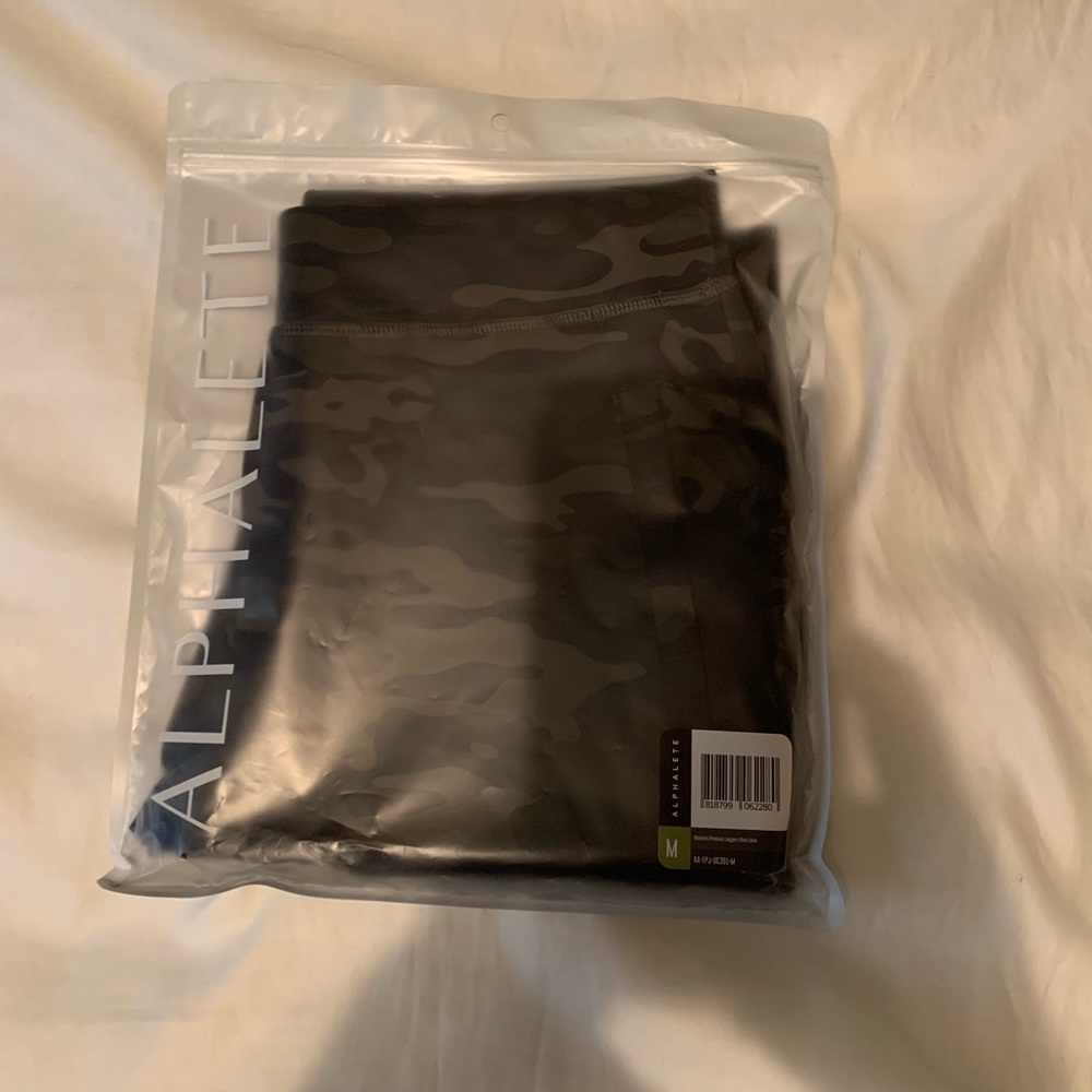 Alphalete Camo Joggers